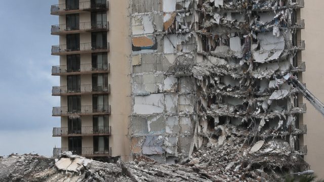 Understanding the Gradual Collapse of Florida's Surfside Condo