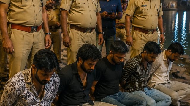 Police Arrest Five for Hosting Controversial Party on Ganga Ghats | hongkong slot online, rtp pasar1
