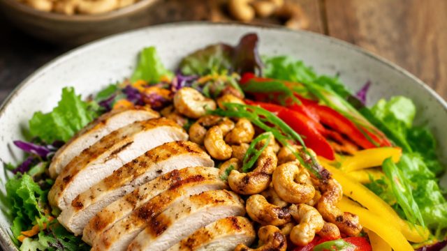Savory Cashew Chicken Salad Recipe: A Perfect Blend of Flavors | sultanplay77 me, kaisar328