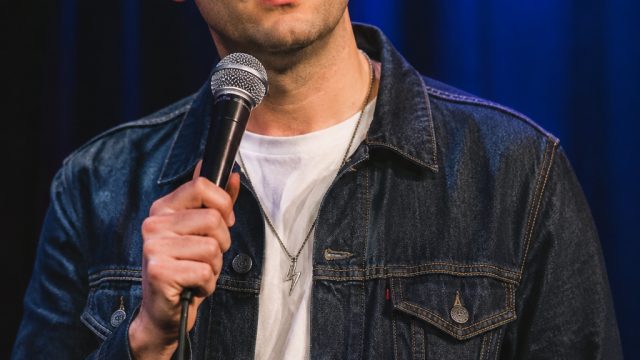 Actor Moshe Kasher Shares Journey After HPV-Positive Tonsil Cancer Surgery | sport 888 bet, offshore