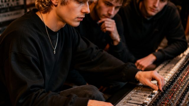 Everyone Says Hi Returns with Empowering New Single This Fall | fortune138 login, situs slot 188, lo
