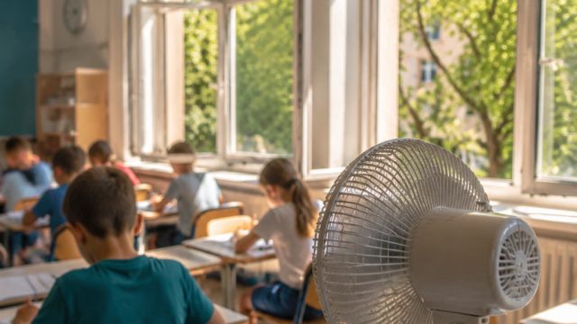 Navigating School Operations Amid Europe's Sweltering Heat Wave | daftar 1poker, neon rush slot